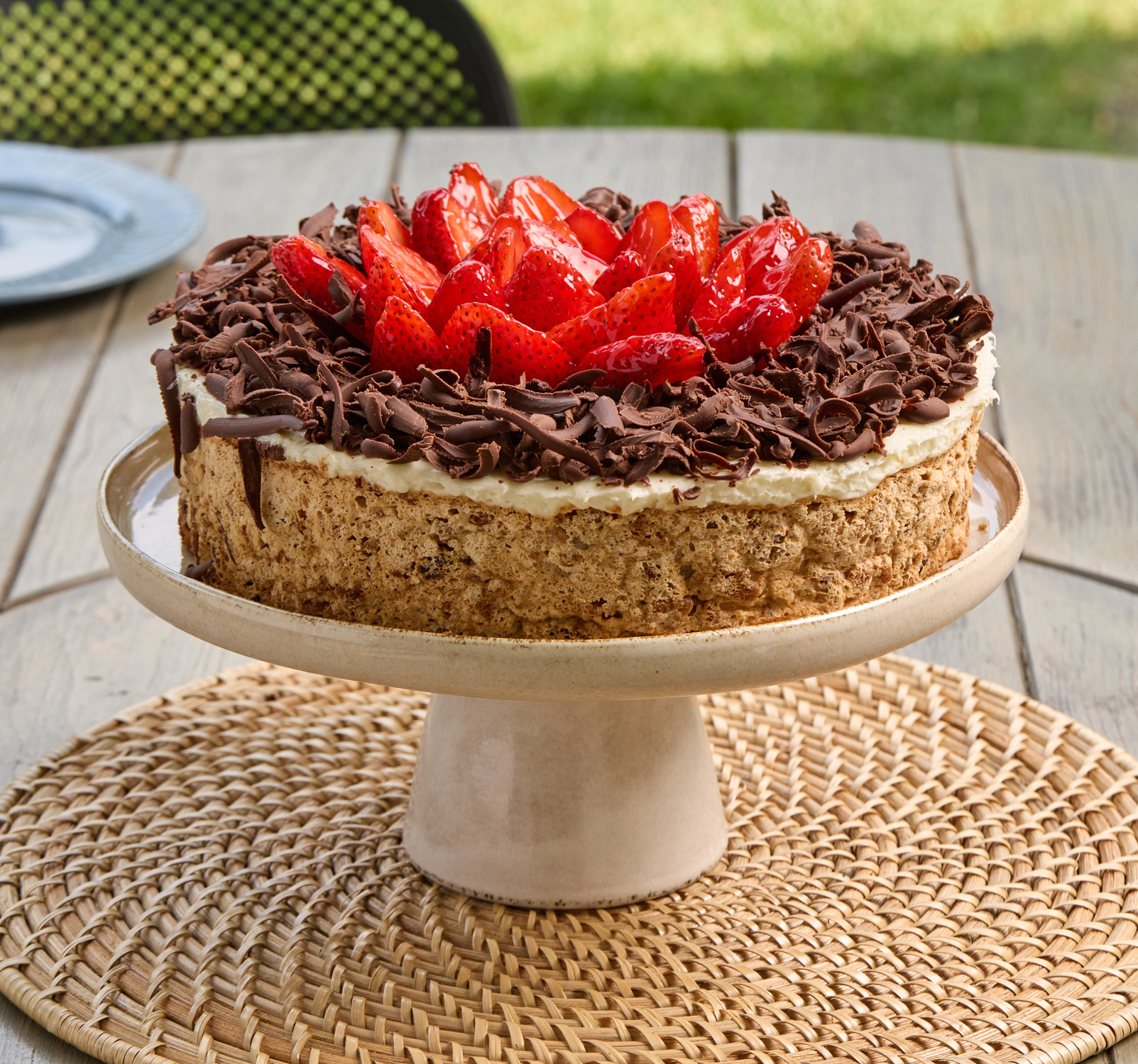 Pastel Mostachón Choco Fresas