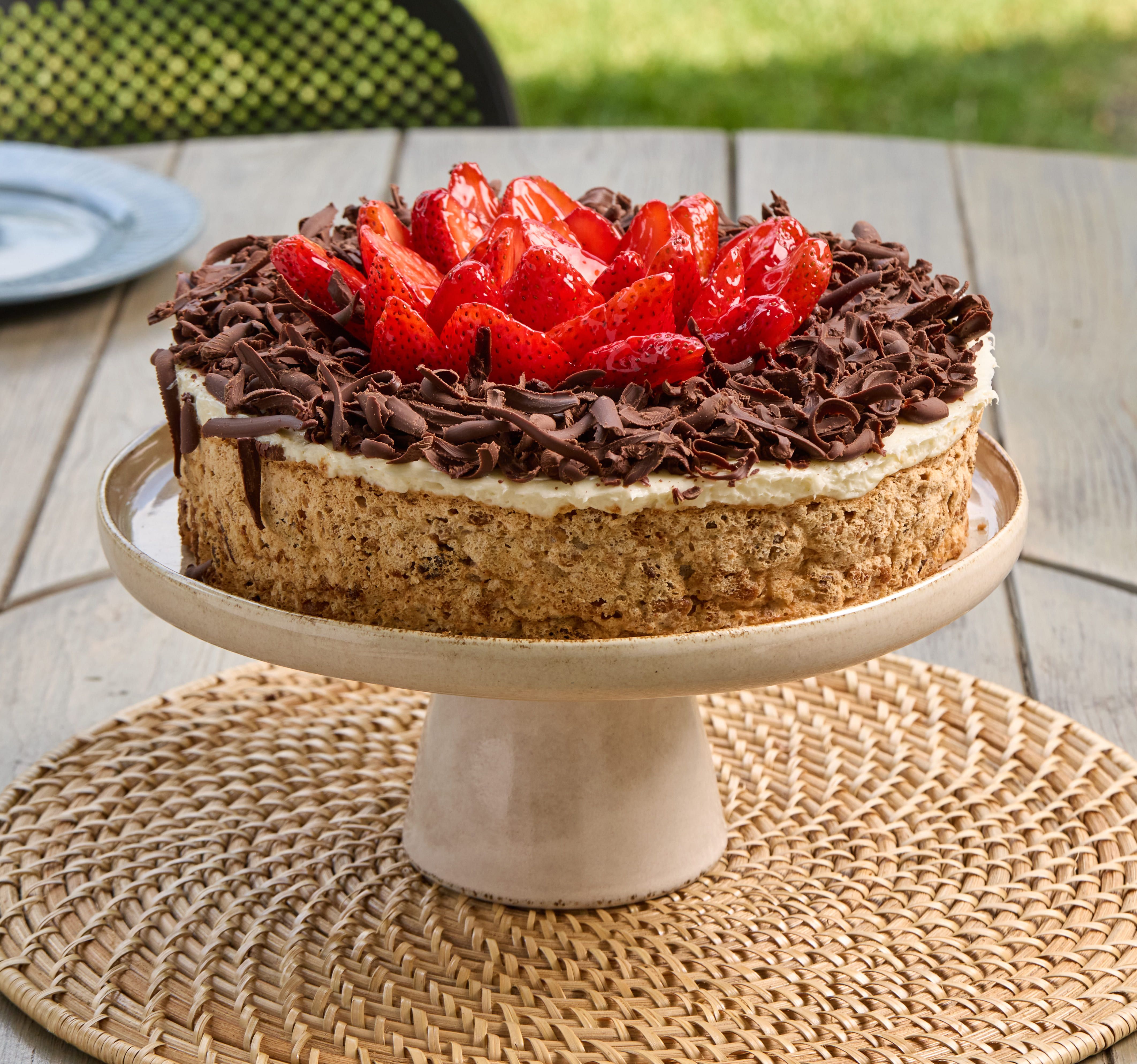 Pastel Mostachón Choco Fresas