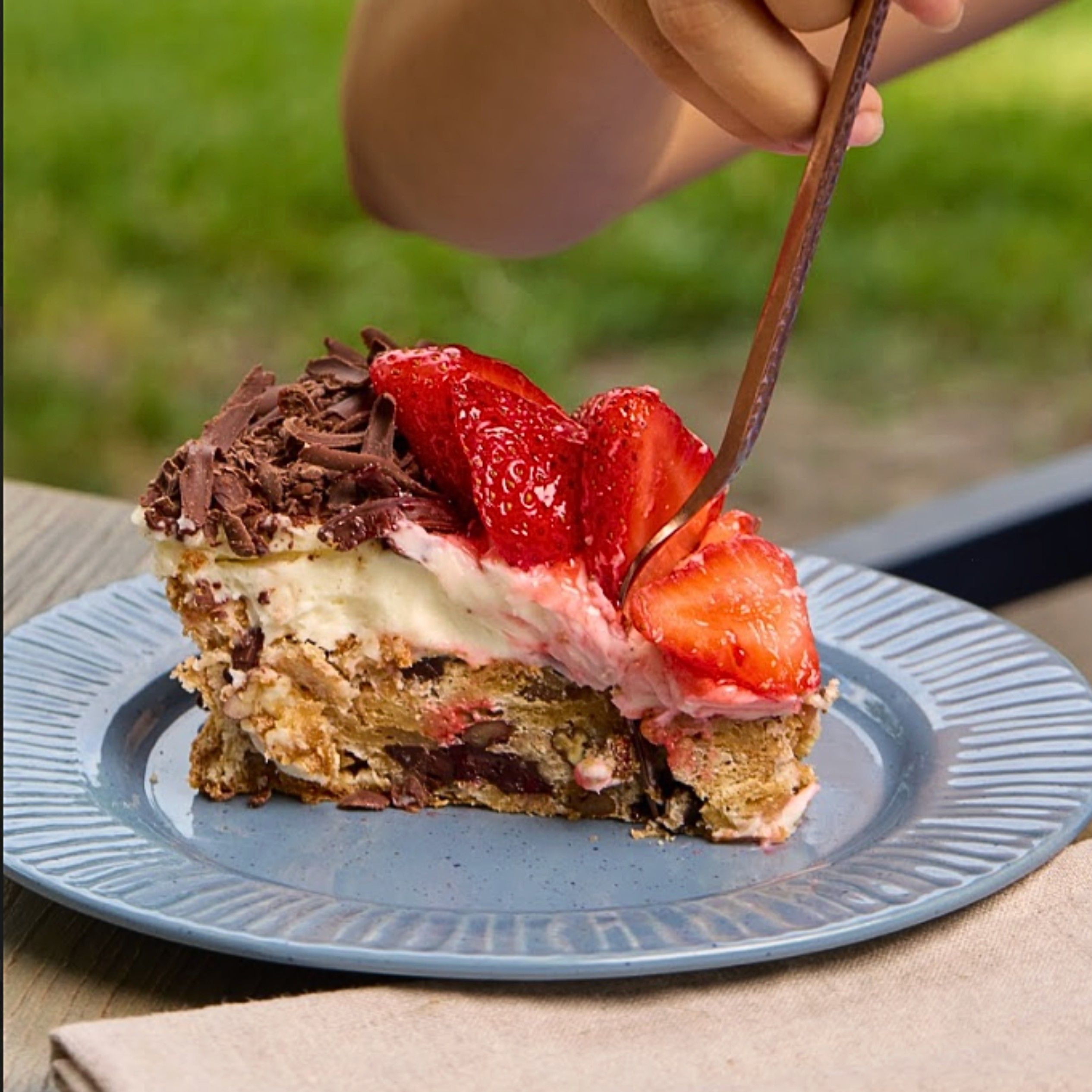 Pastel Mostachón Choco Fresas